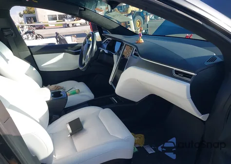 2017 Tesla Model X 100D/75D/90D из США, поврежденный, VIN 5YJXCBE21HF067442